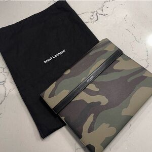Saint Laurent Clutch